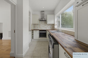 Kitchen- click for photo gallery